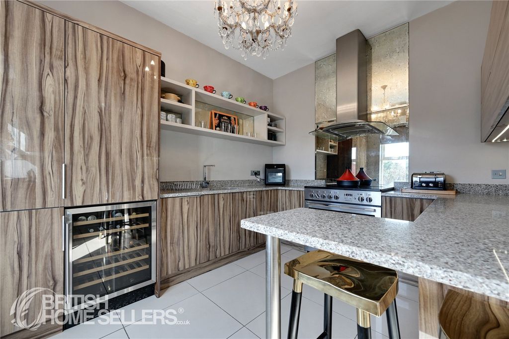 Additional image 7 of 3 bed flat for saleLiverpool Road, Southport, Merseyside PR8