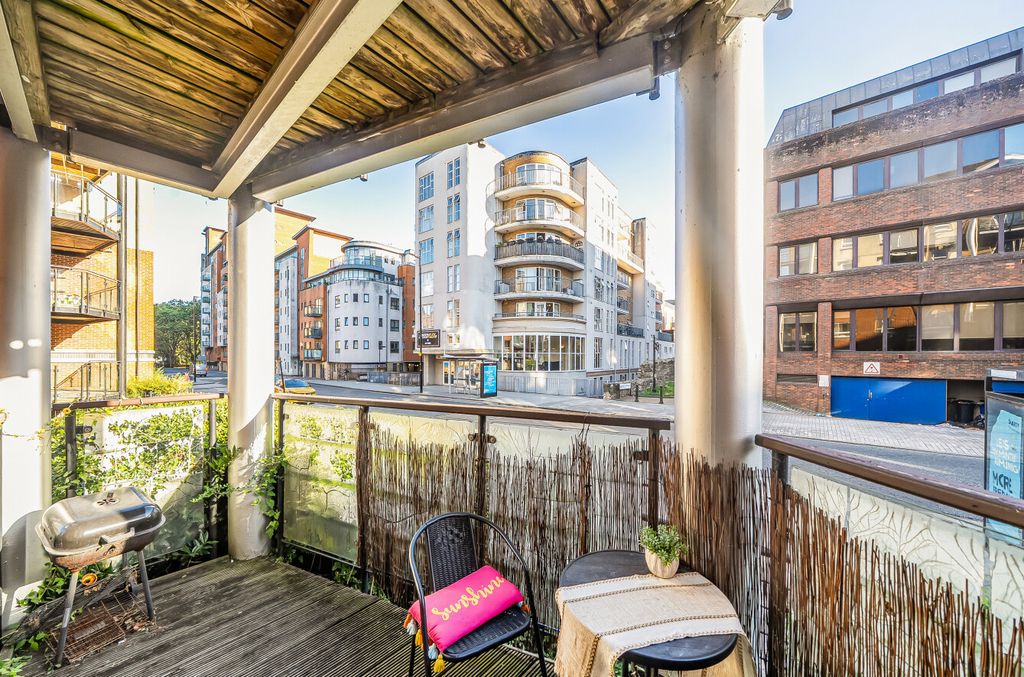 Property photo 3 of 10 1514795-8-6Ab2B6c...
