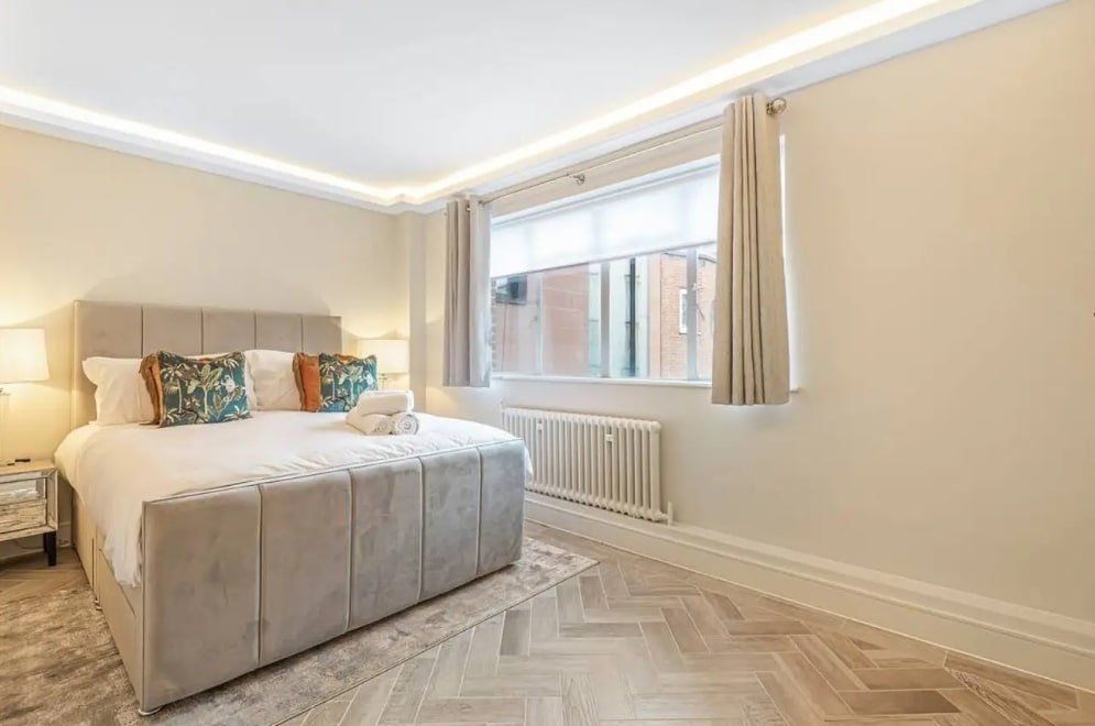 Property photo 3 of 12 Picture 3