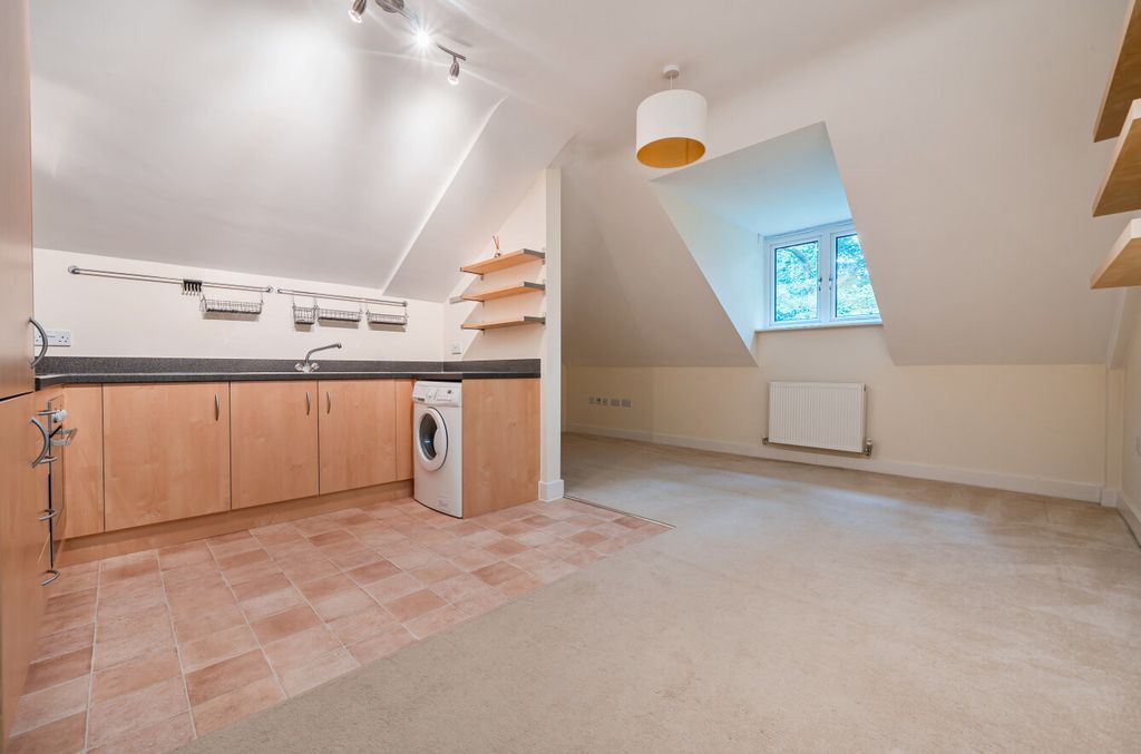 Property photo 2 of 13 1342436-16-68B812...