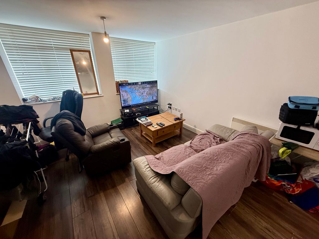 Property photo 3 of 6