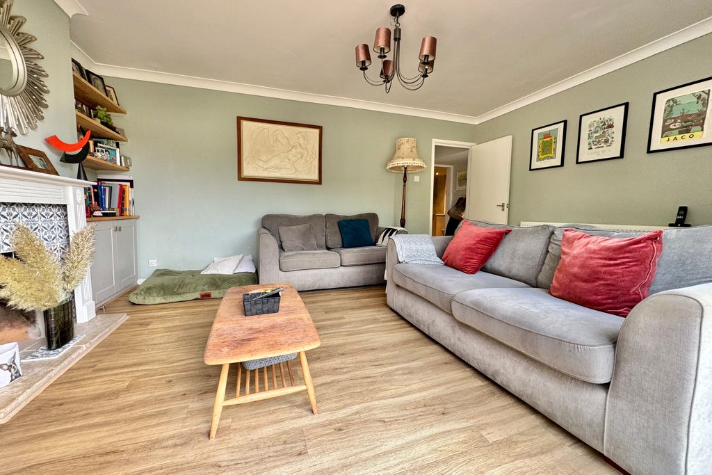Property photo 2 of 14