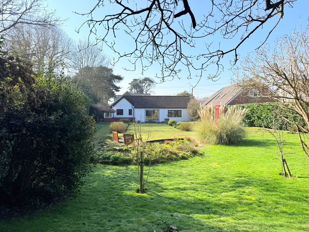 Property photo 1 of 22