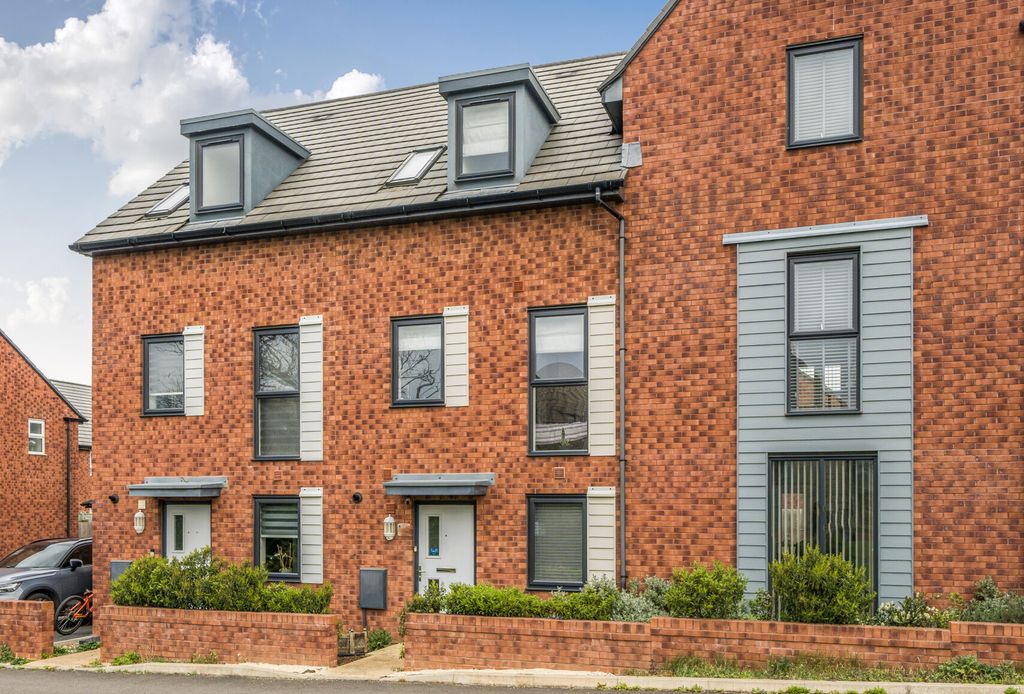 Property photo 1 of 14 1437472-21-69E215...