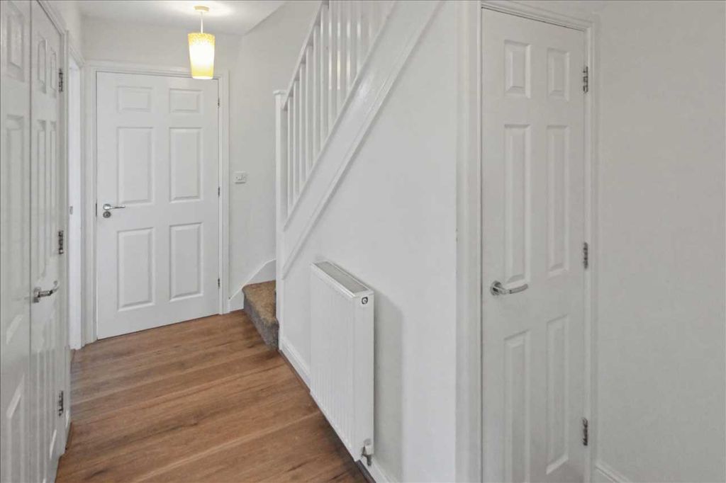 Property photo 2 of 12 Entrance