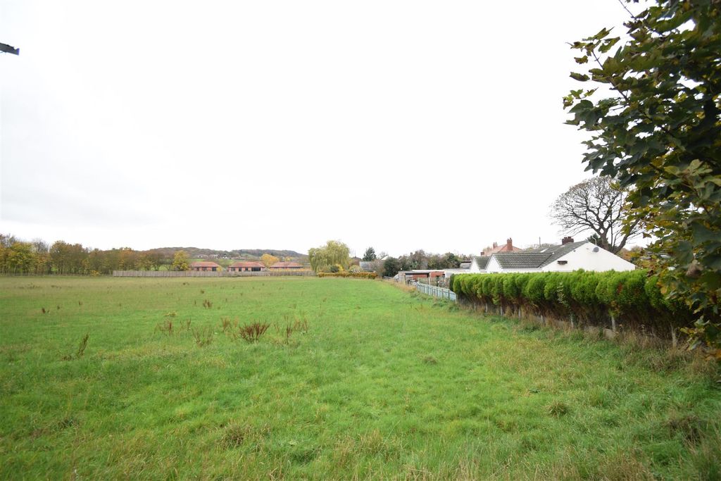 Property photo 3 of 4