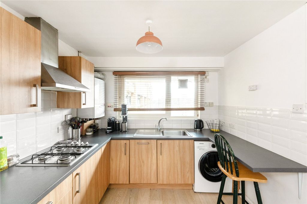 Property photo 2 of 13 Picture No. 04