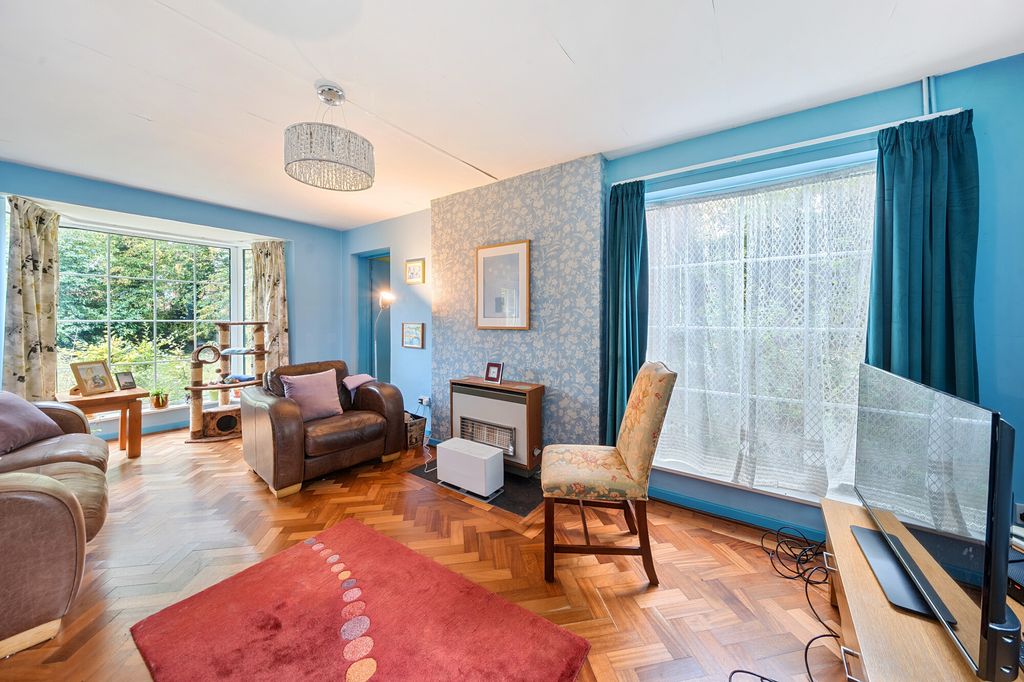 Property photo 3 of 13