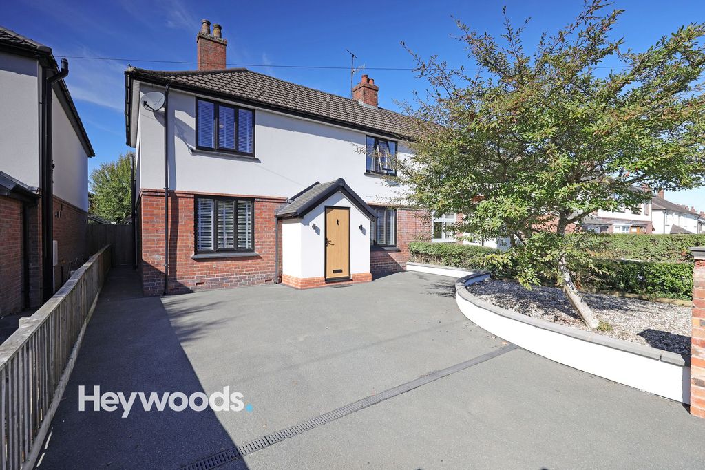 Property photo 1 of 34