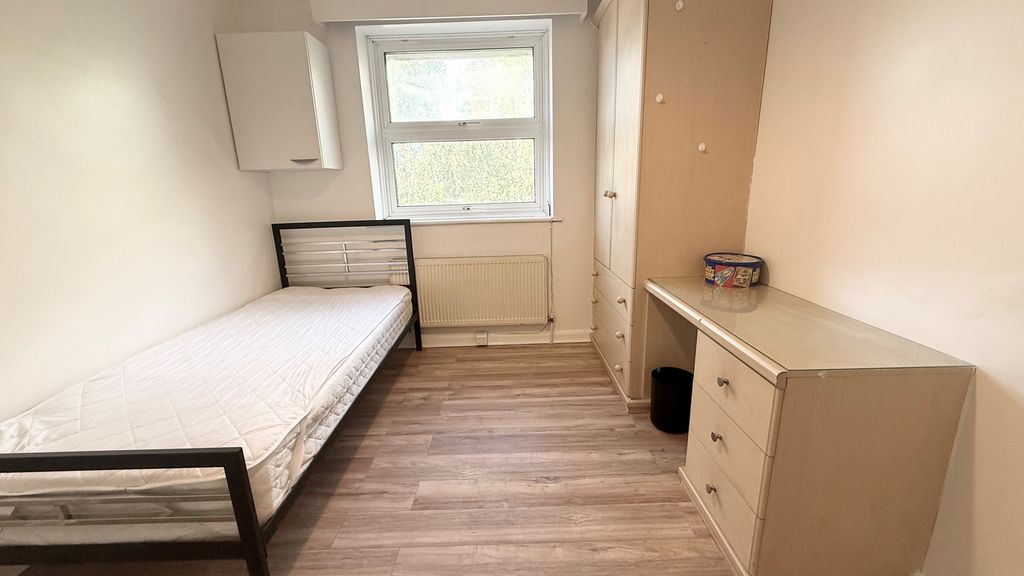 Property photo 2 of 15 Image