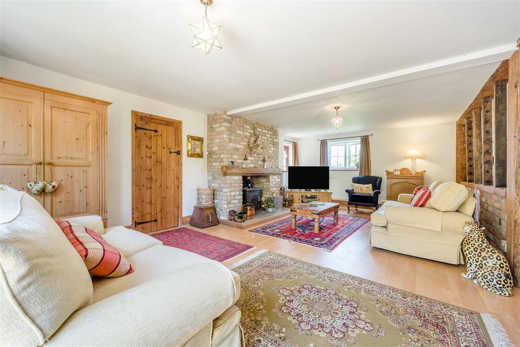 Property photo 3 of 39