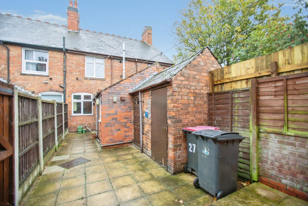 Property photo 2 of 17