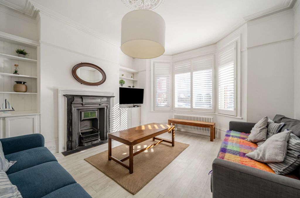 Property photo 2 of 12 1523507-15-1A0c84...