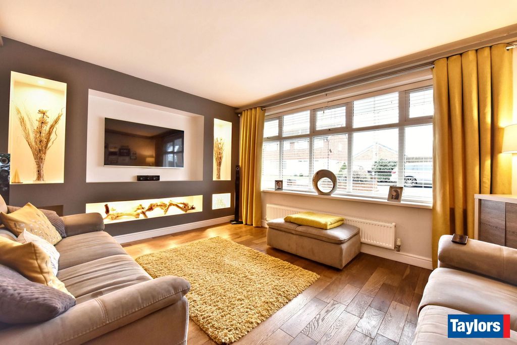 Property photo 3 of 24