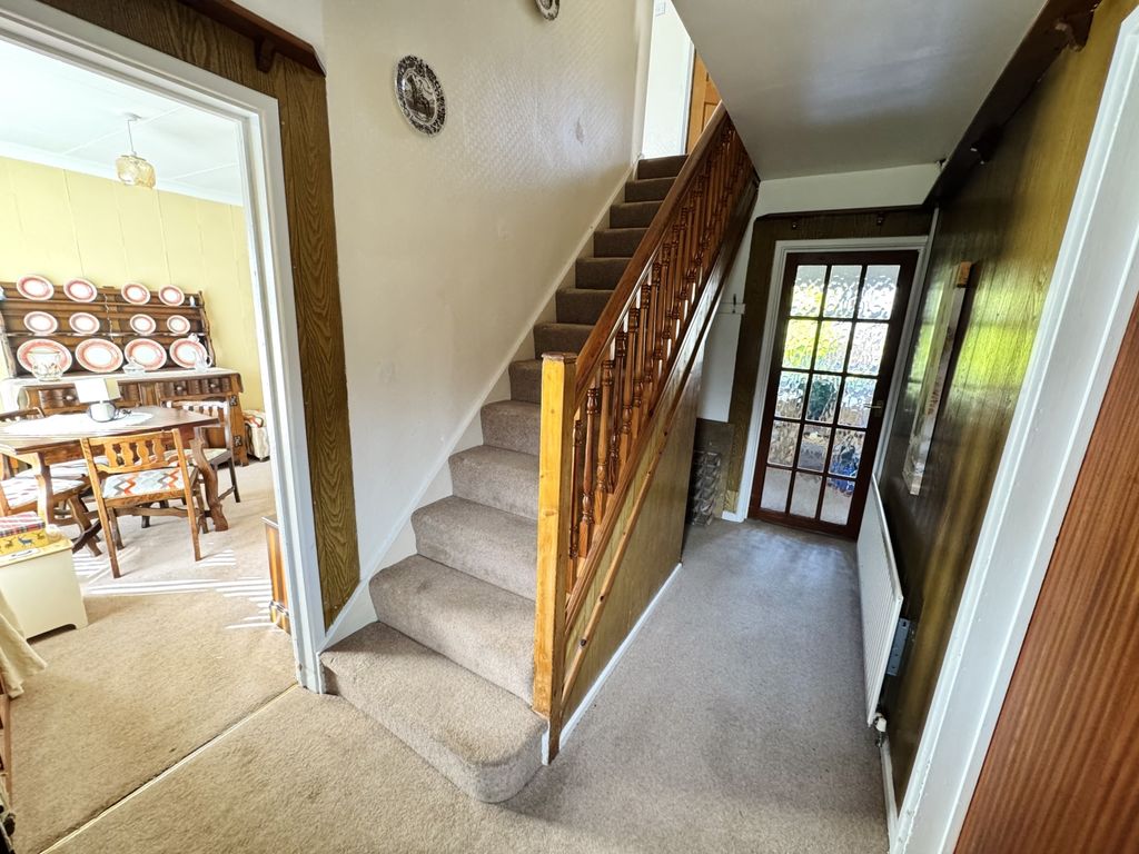 Property photo 3 of 17 Img_0419