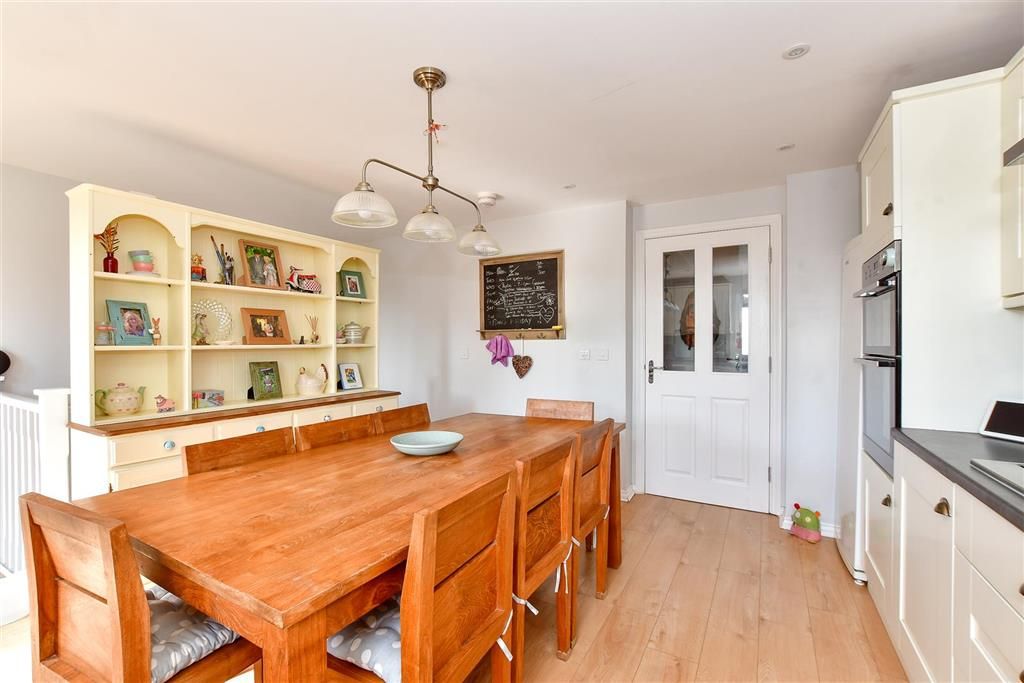Property photo 3 of 8 Kitchen/Diner