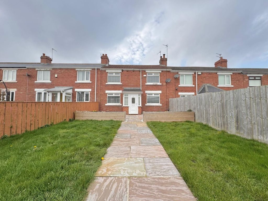 Property photo 1 of 11 2c87c2cc-45ce-47Aa-Bba5-F407F17F8A4c