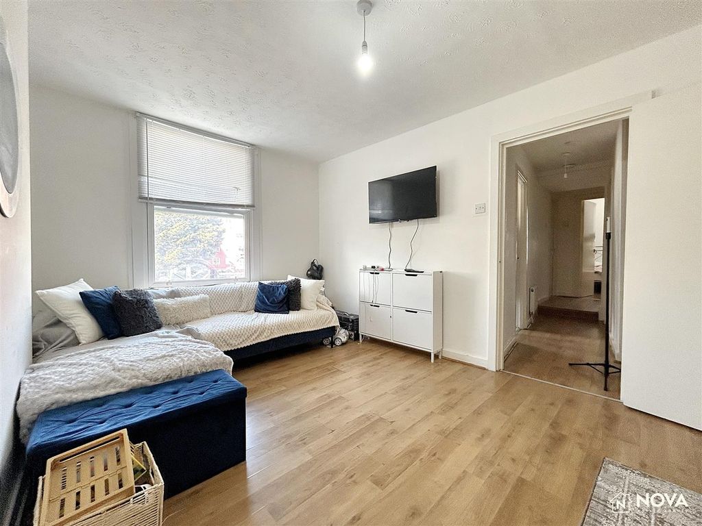 Property photo 2 of 15 Img_0449.Jpg