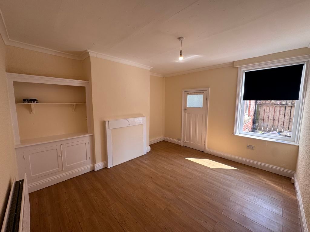 Property photo 3 of 11 Photo 7
