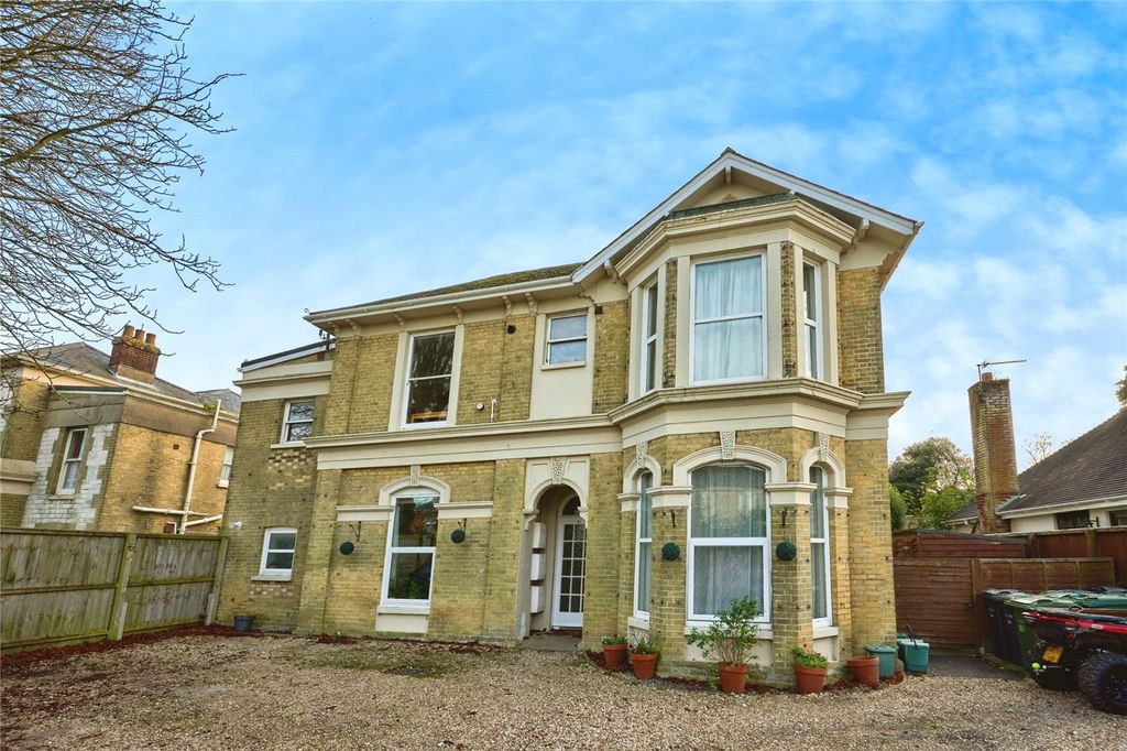 Property photo 1 of 13 Picture No. 17