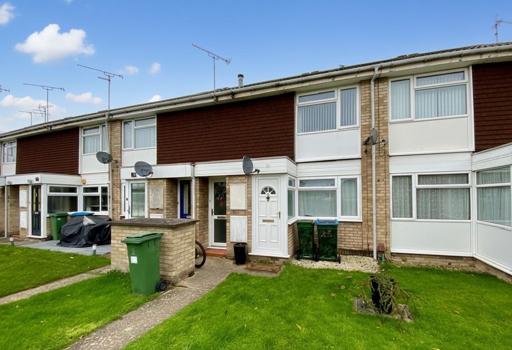 Property photo 1 of 7 Front