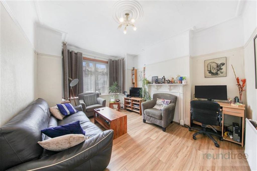 Property photo 1 of 17 (Main)