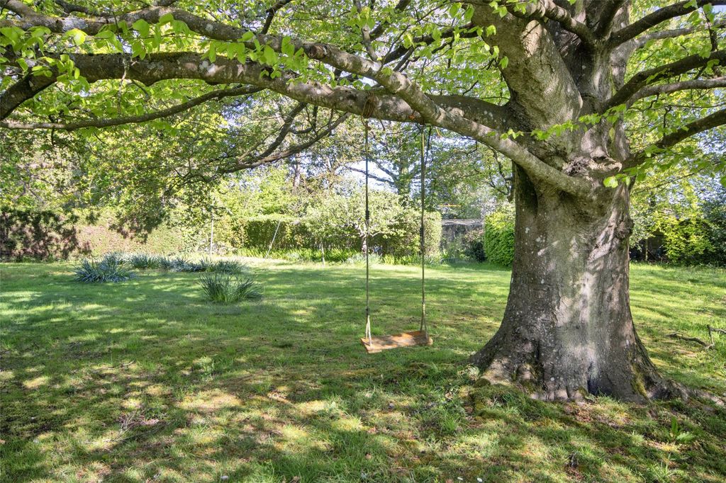 Property photo 3 of 19 Garden