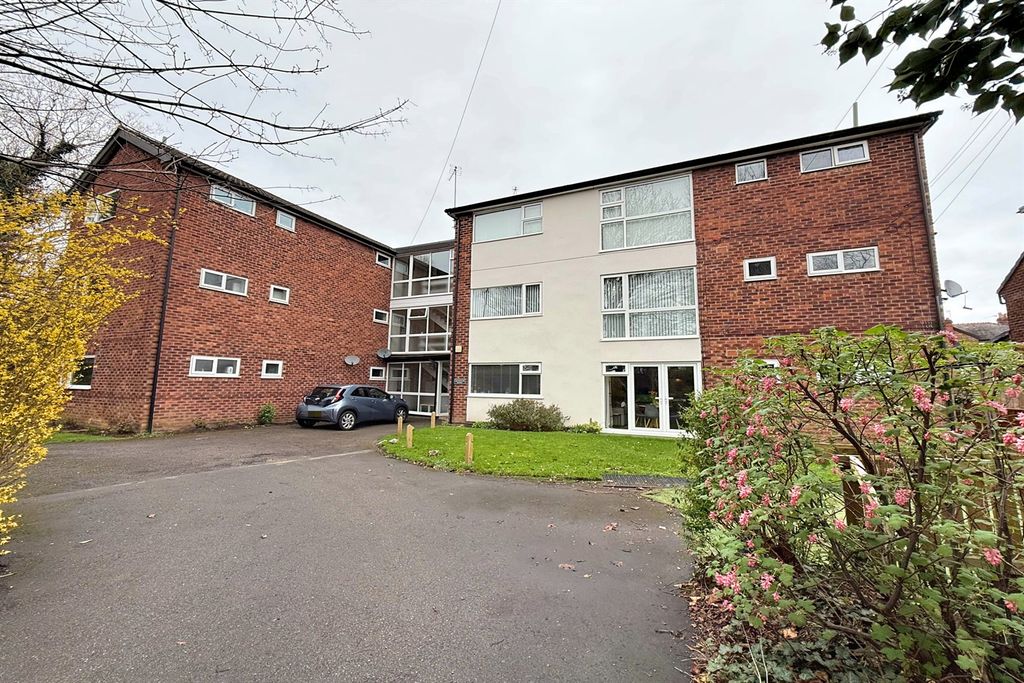 Property photo 1 of 15 (Main)