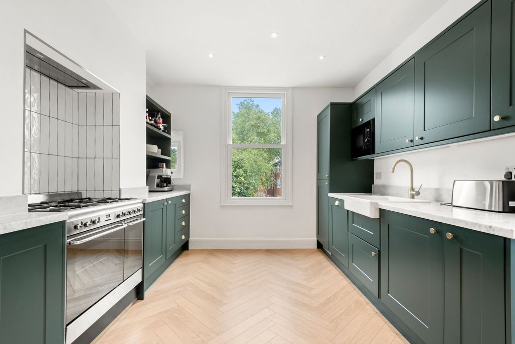 Property photo 2 of 12 Picture No. 04