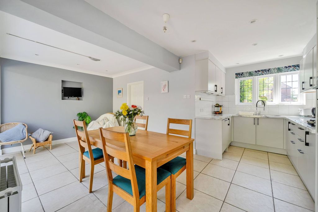 Property photo 3 of 45