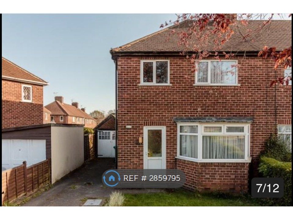 Property photo 2 of 11