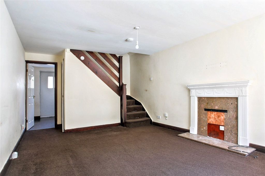 Property photo 2 of 8 Living Room