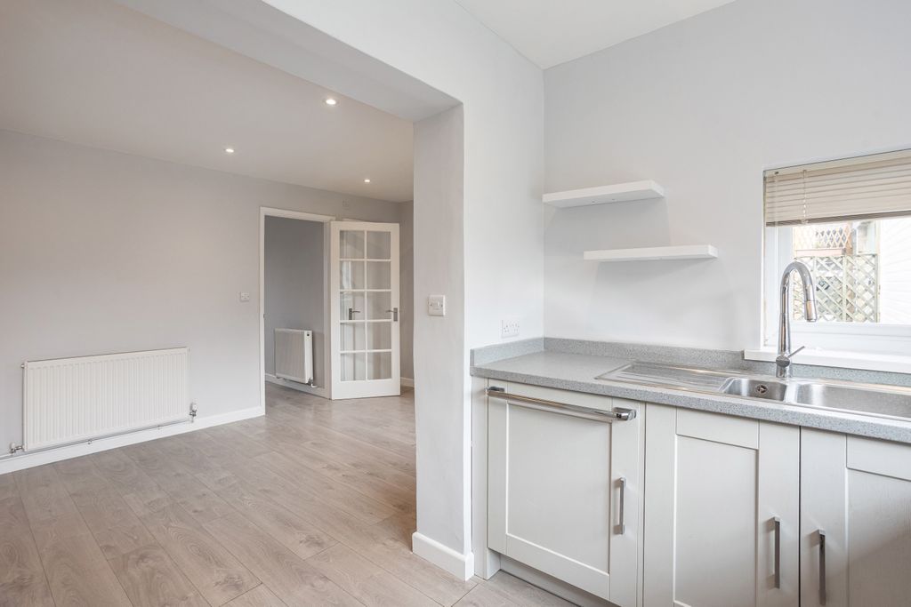 Property photo 3 of 16 Kitchen Diner