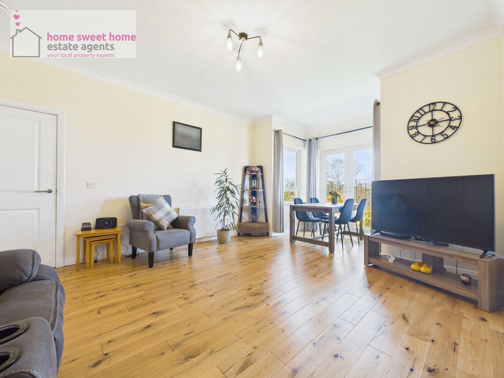 Property photo 3 of 28