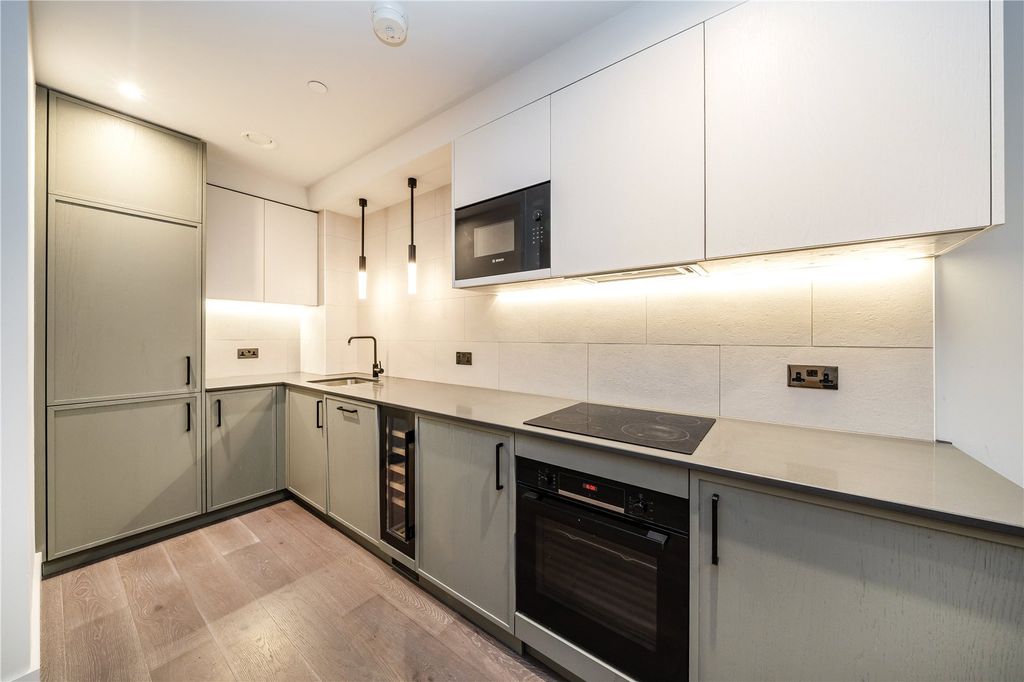 Property photo 3 of 8 Picture No. 29