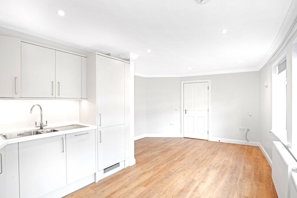 Property photo 2 of 8 2 Lounge Angle 1.Jpg