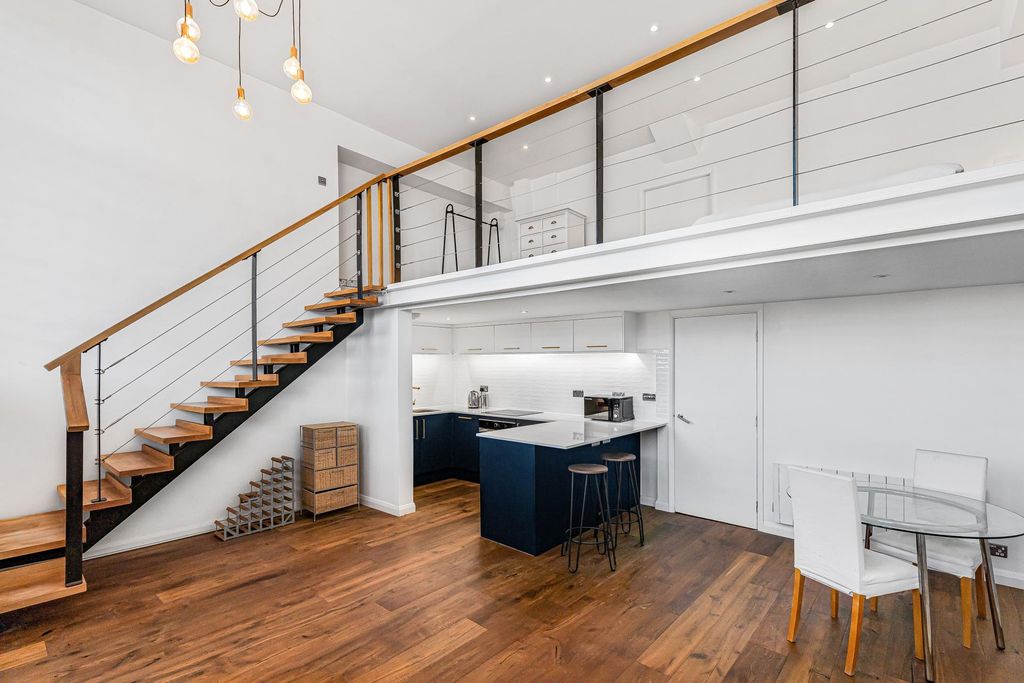 Property photo 2 of 22 Photo 1