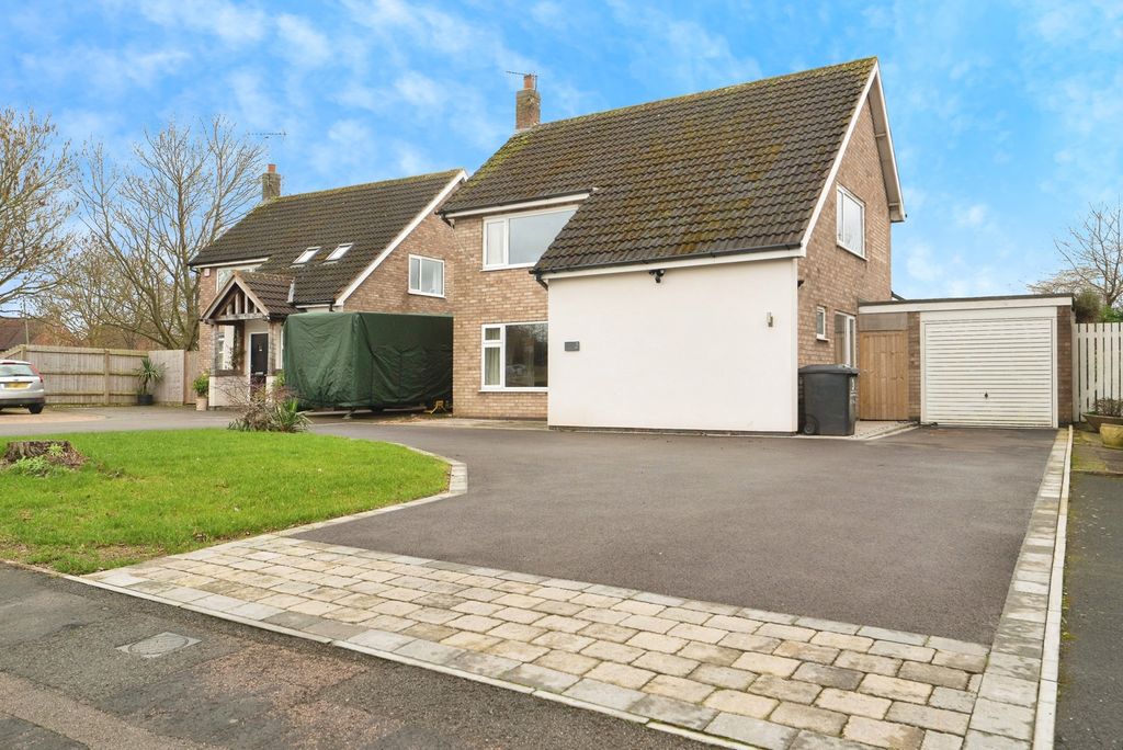 Property photo 1 of 19 Pbox-Img.Jpg