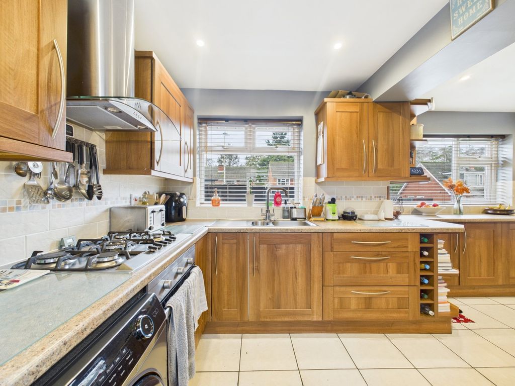 Property photo 3 of 17 Picture No. 11