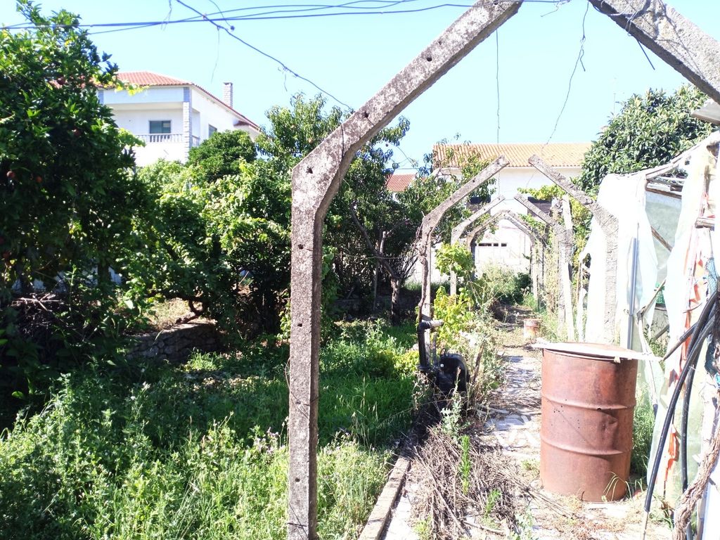Property photo 1 of 3