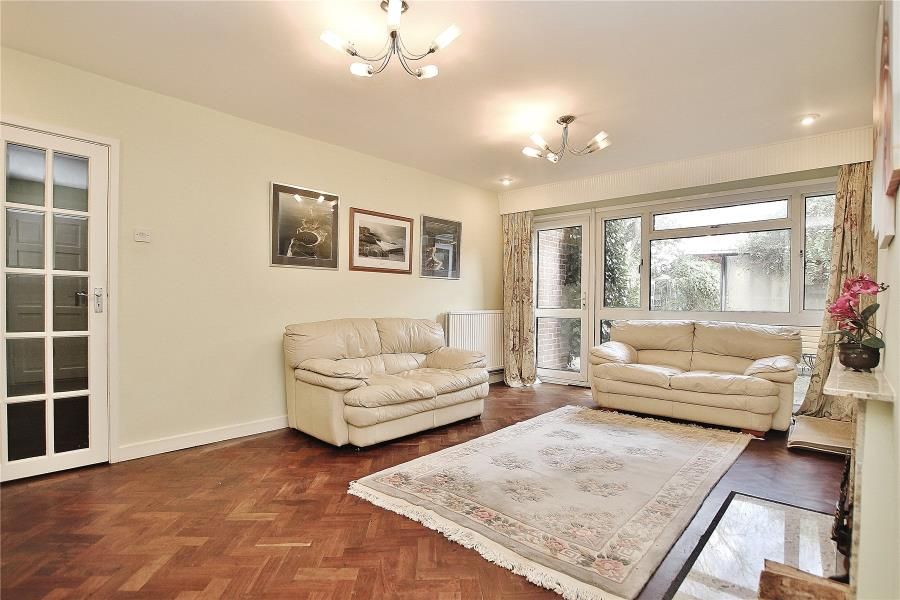 Property photo 2 of 21