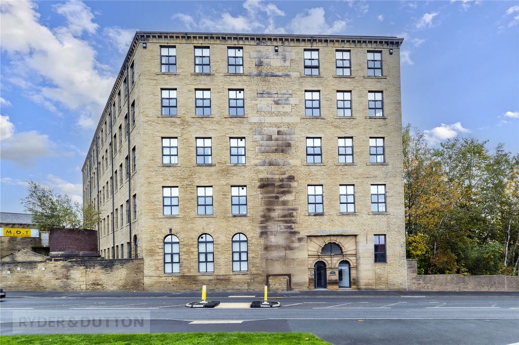 Property photo 2 of 8 Picture No. 32