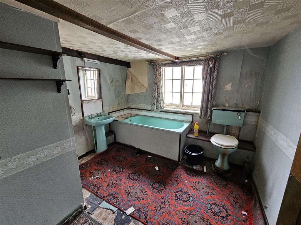 Property photo 3 of 20