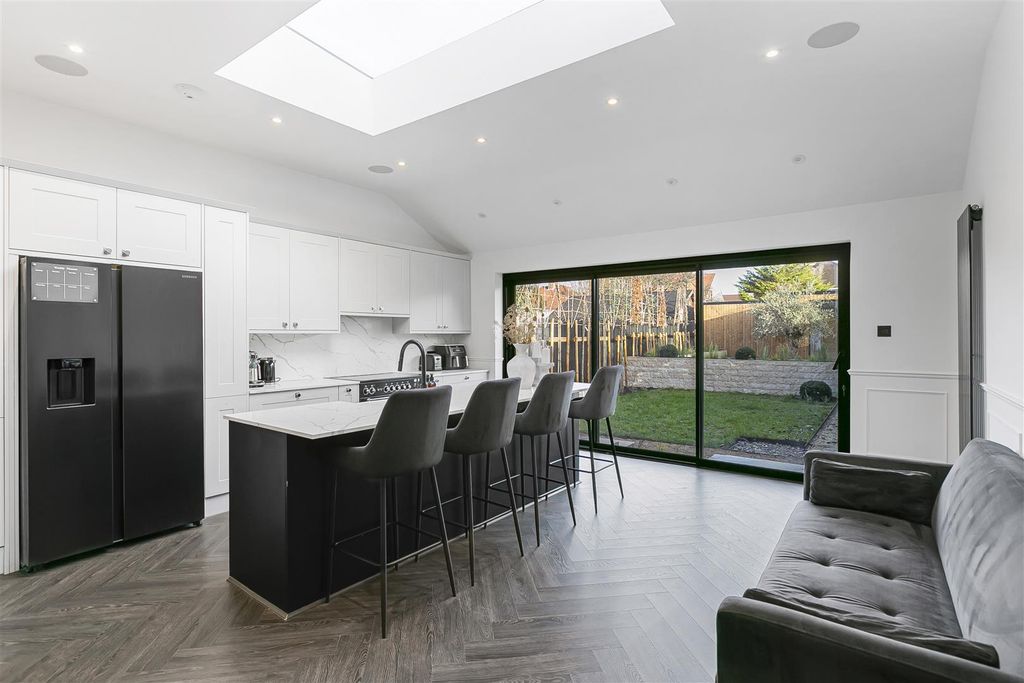 Property photo 2 of 21 35_69736.Jpg