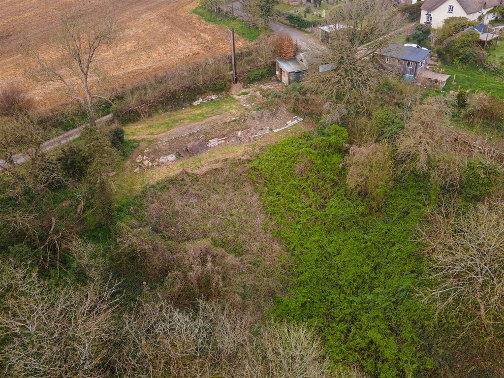 Property photo 3 of 6