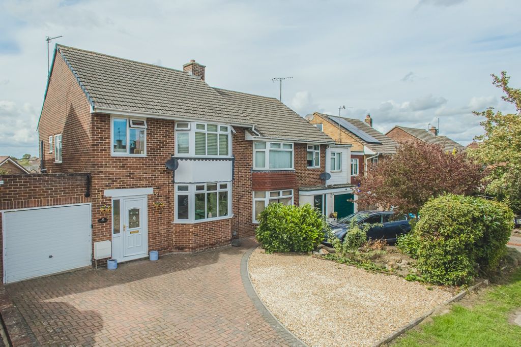 Property photo 1 of 26 4496431