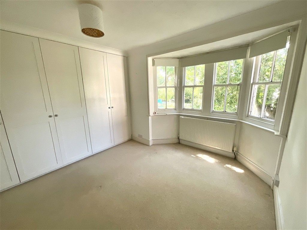 Property photo 3 of 7 Main Bedroom