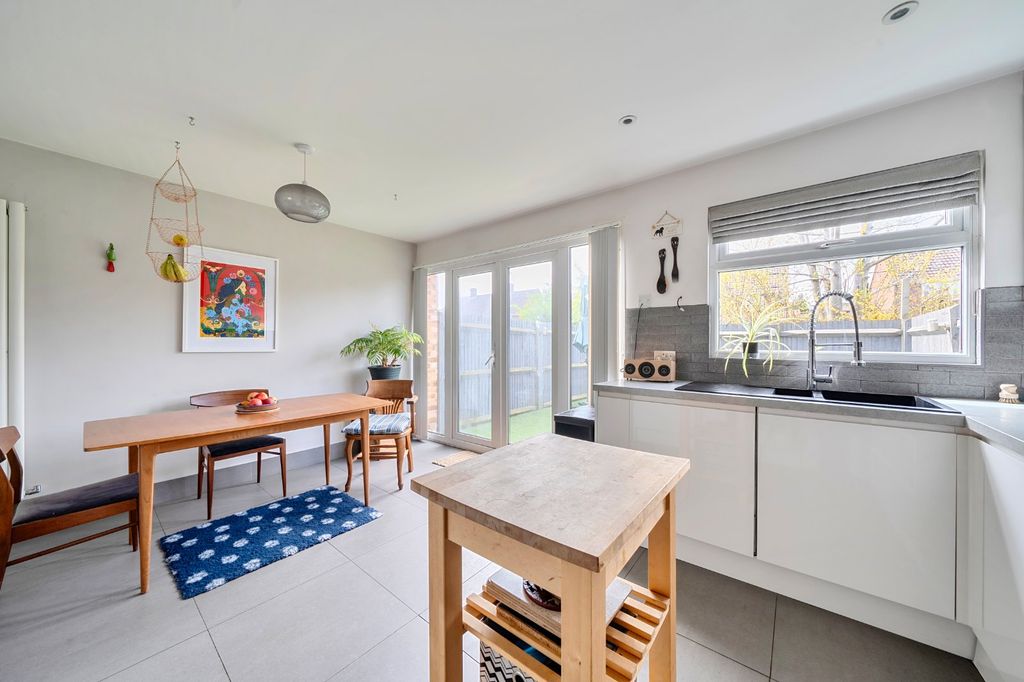 Property photo 3 of 19 Kitchen/Dining Room