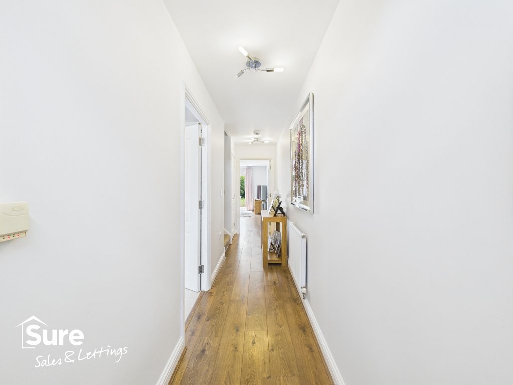 Property photo 2 of 31 4396484
