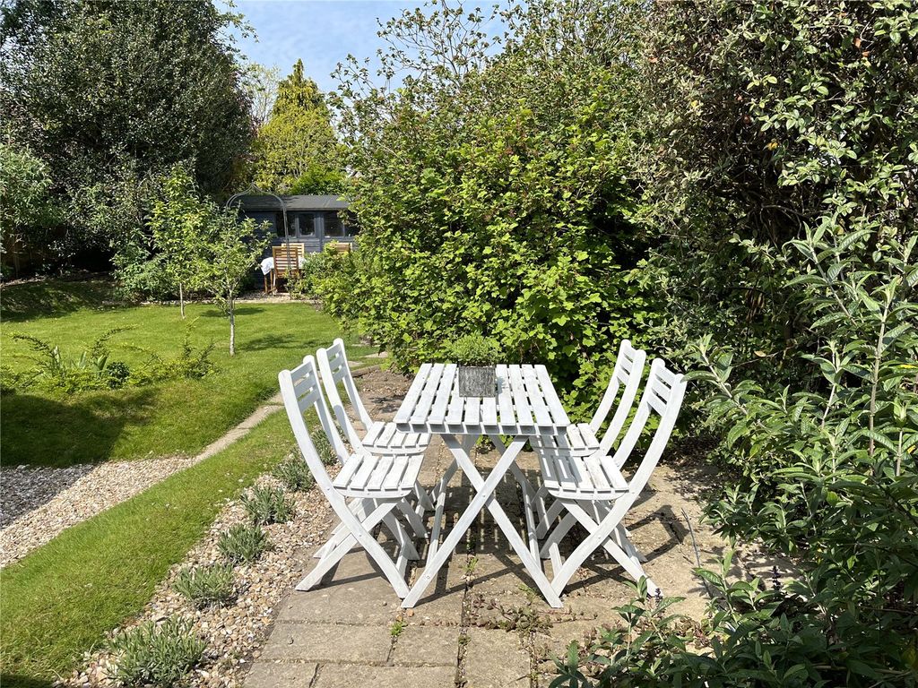 Property photo 2 of 12 Picture No. 31